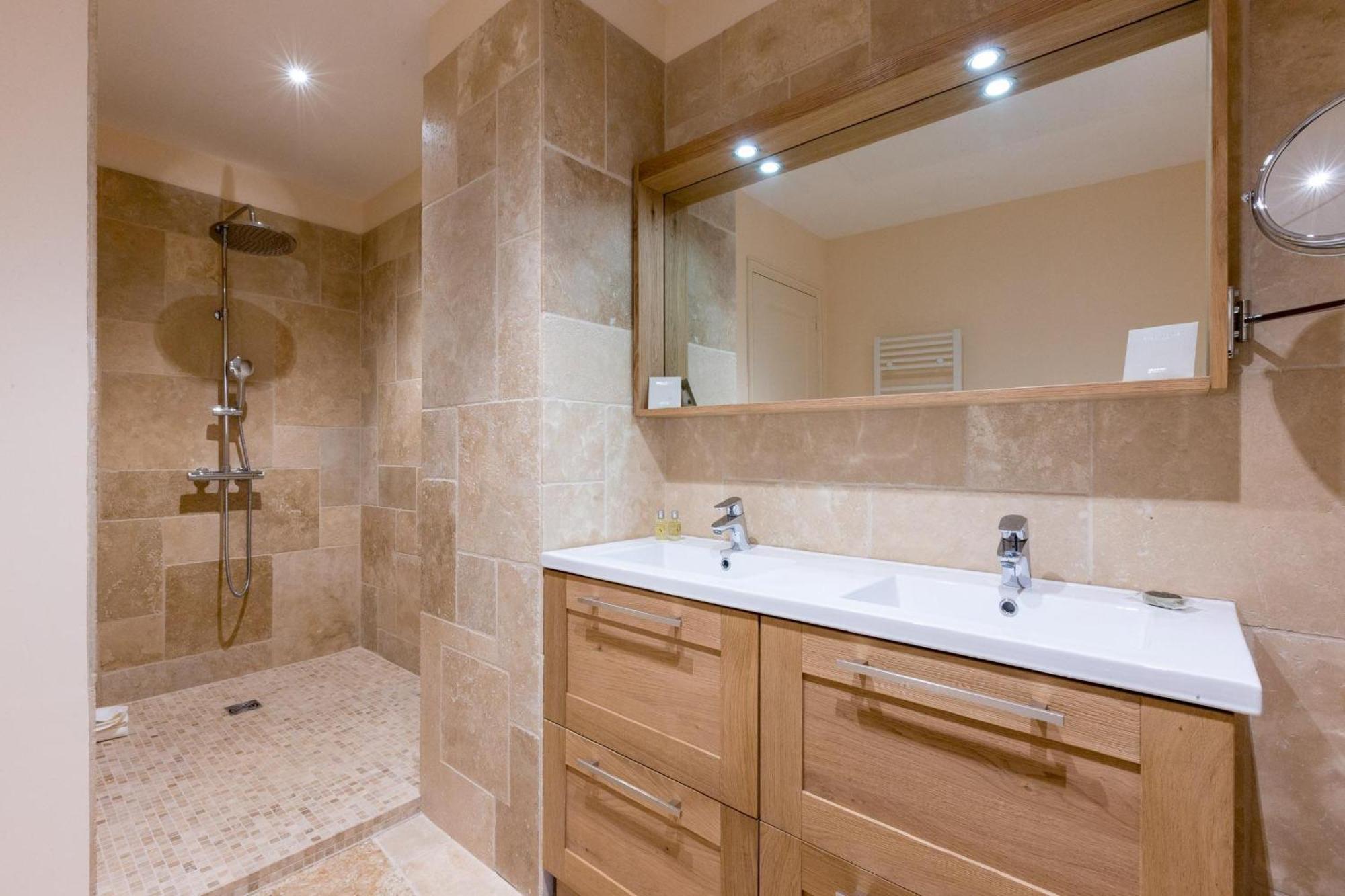 Apartament Le Cara Omael 2D Beaune  Pokój zdjęcie