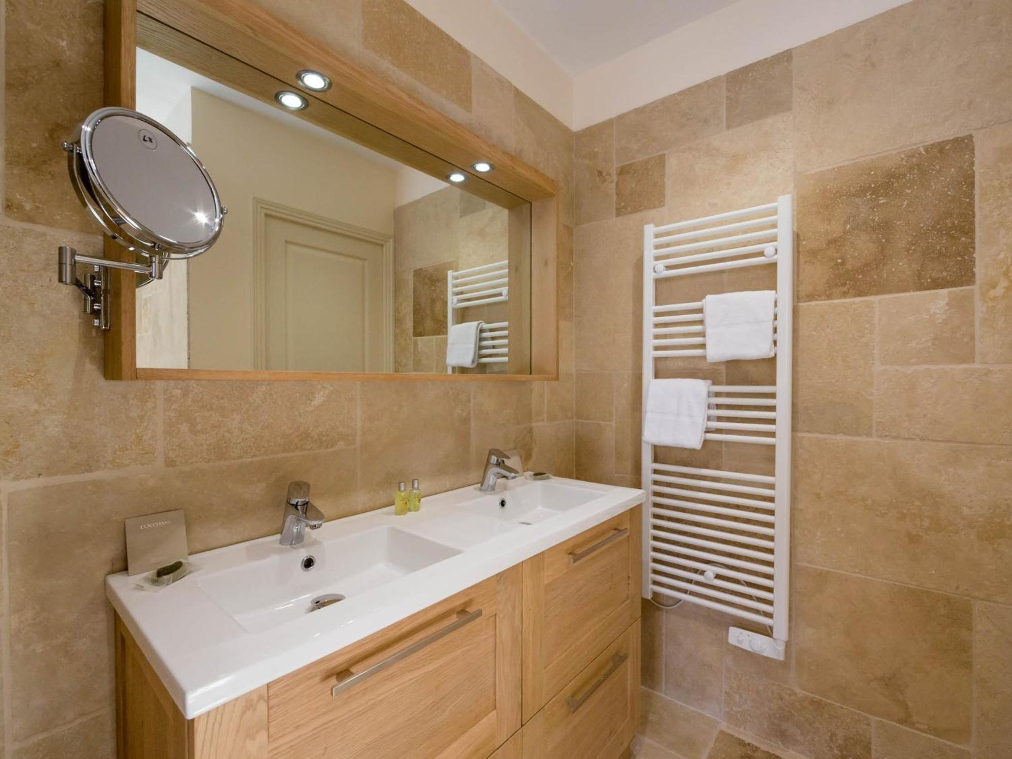 Apartament Le Cara Omael 2D Beaune  Pokój zdjęcie